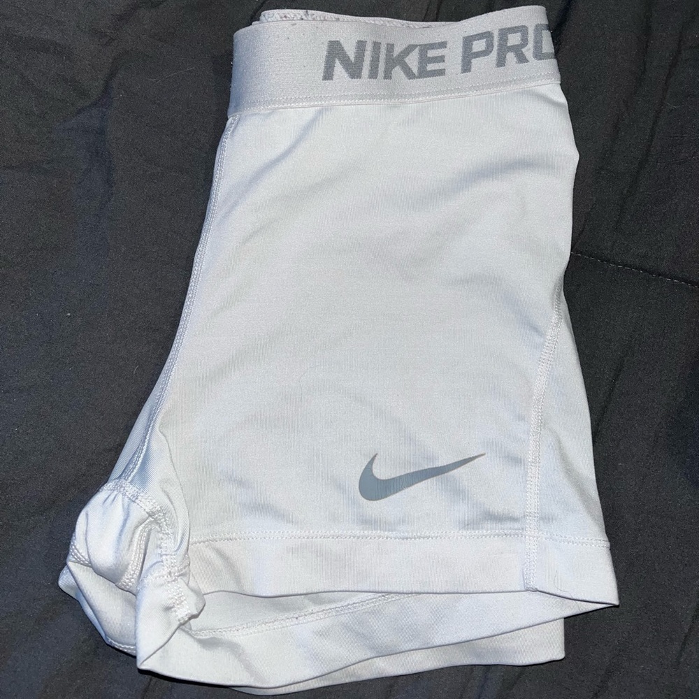 Nike pro